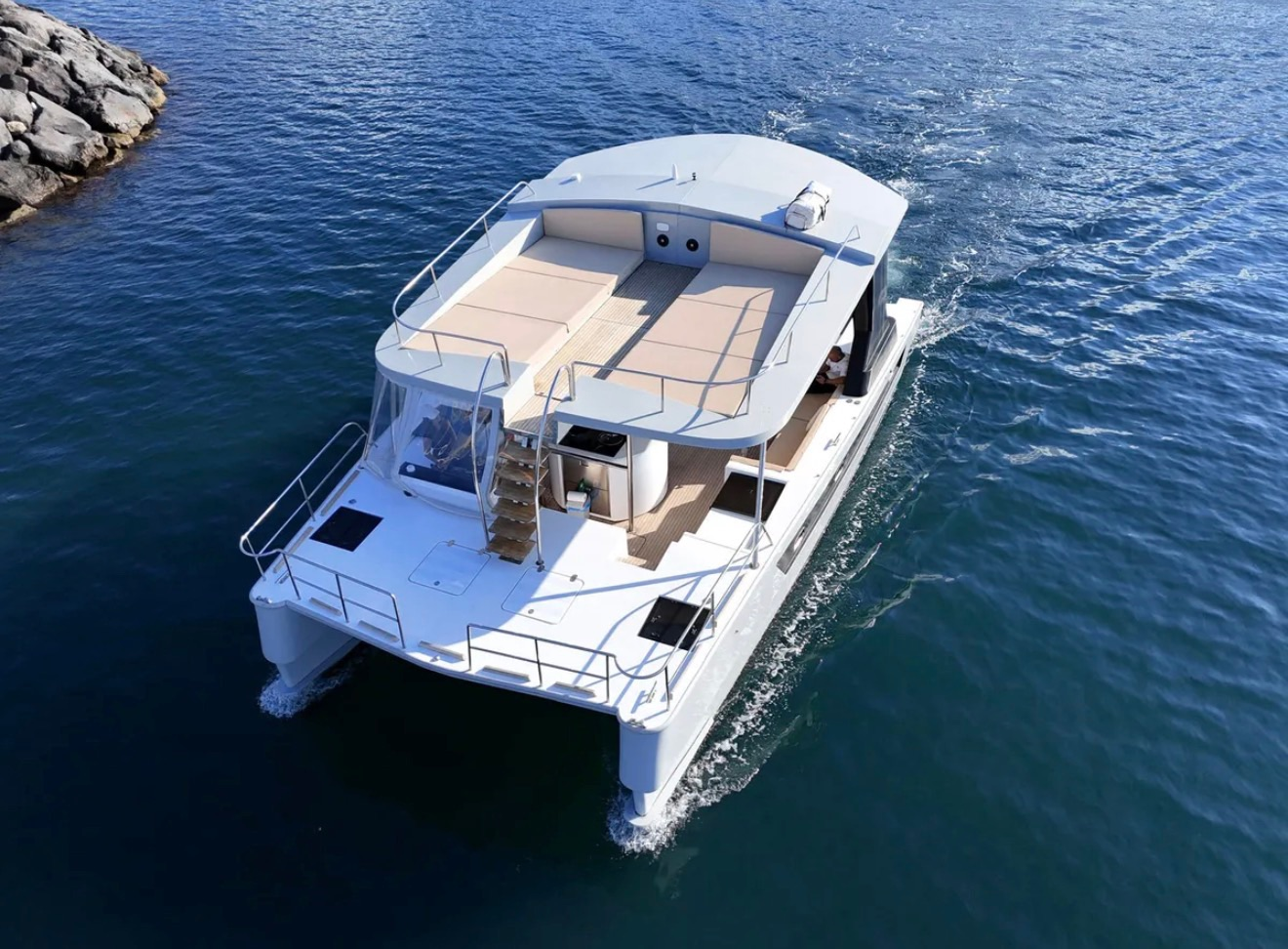 Front aerial view of the Seabus 38