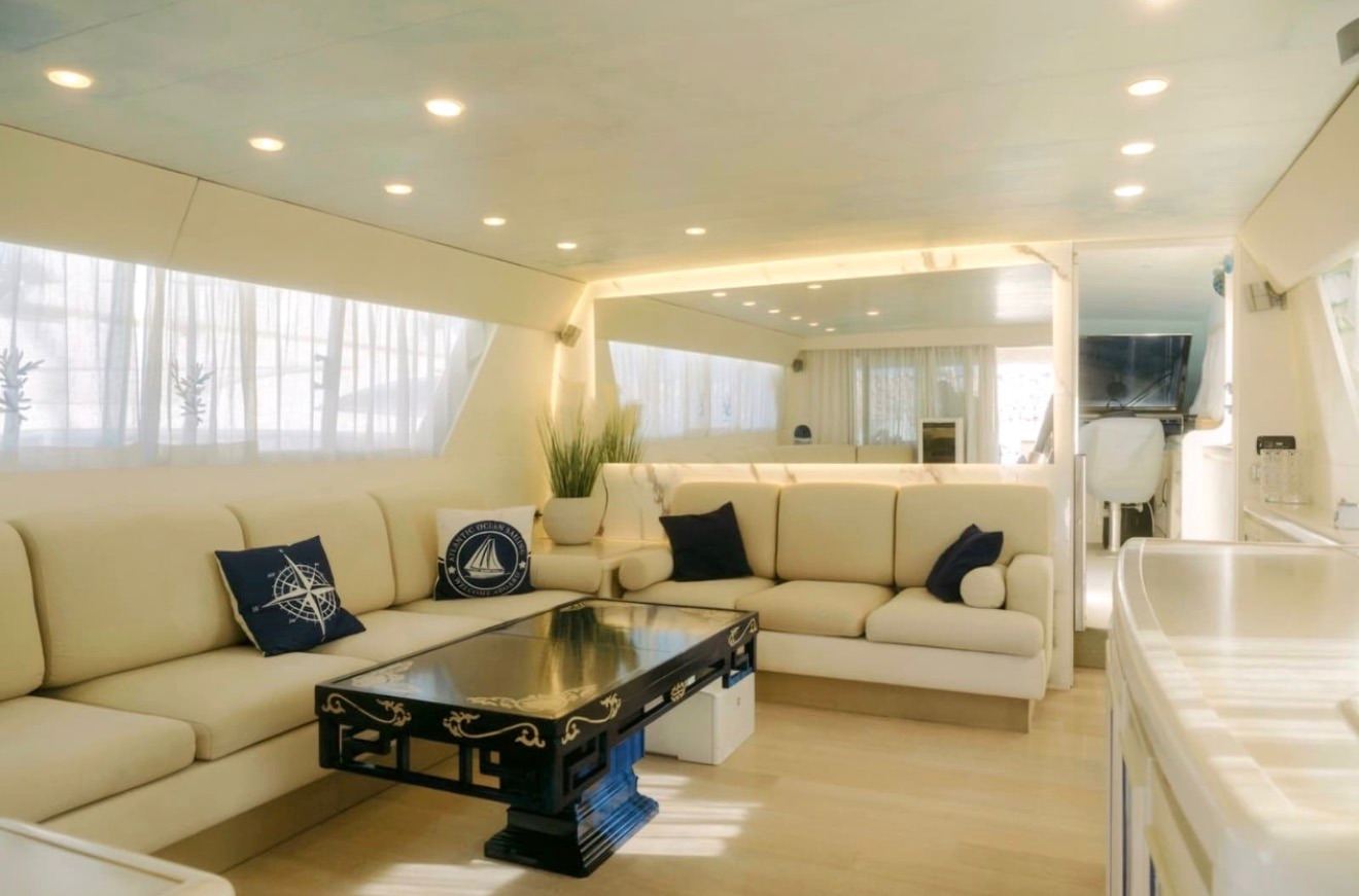 Falcon 80 interior lounge